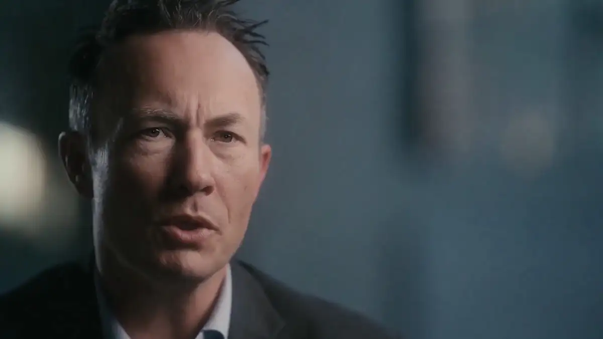 کابوس تعقیب گر من: روایت ایوا لارو (فصل ۱ قسمت 2)